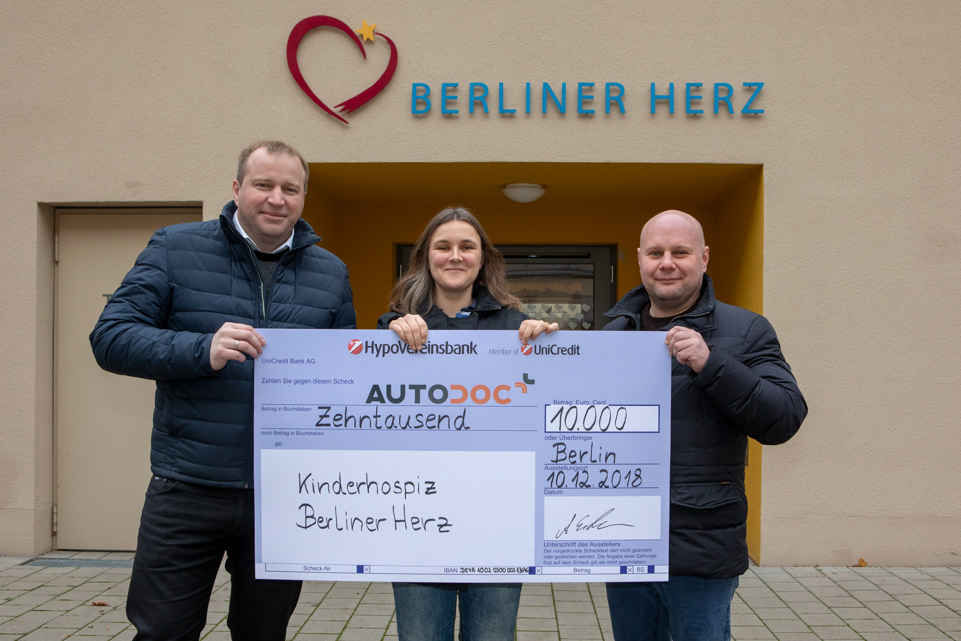 Berliner Unternehmen spendet 10.000 Euro an Kinderhospiz Berliner Herz Zweiter Teil der Spende mit ebenfalls 10.000 Euro geht an Bundesverband der Kinderhospize e.V.