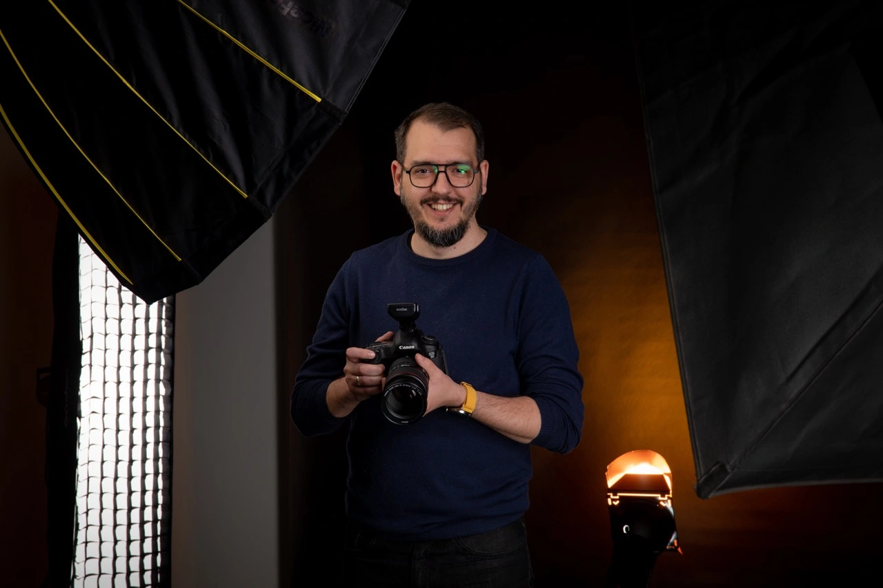 Portrait of Serhii Zoshchuk, the photographer at AUTODOC